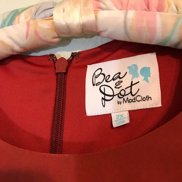 Perfect Ruffle Dress - Picture 3 of 8